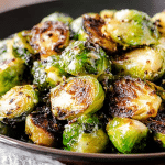Crispy roasted Brussels cabbage recipe with garlic and cheese